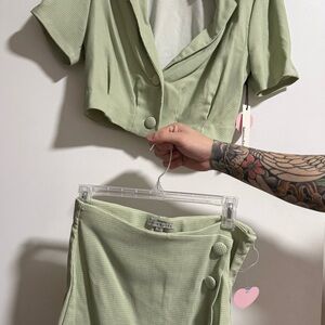Green Two-Piece skort Buttoned Set